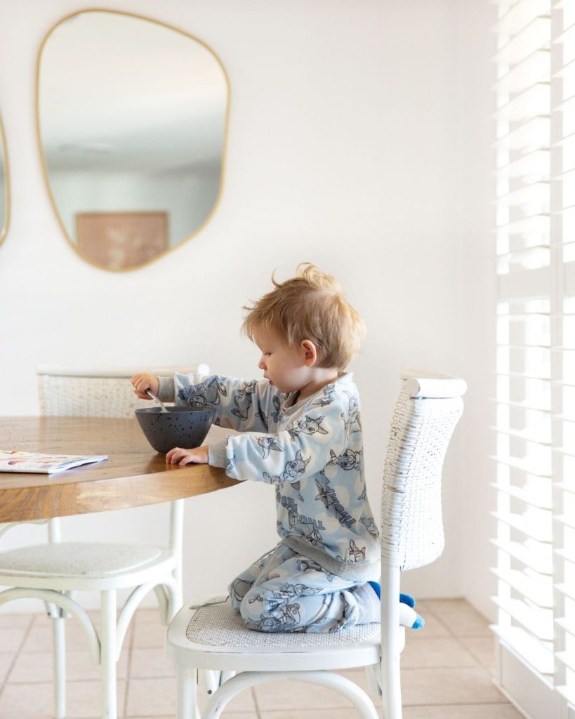 Family friendly accommodation and apartments in Byron Bay, including swimming pool and tennis court
